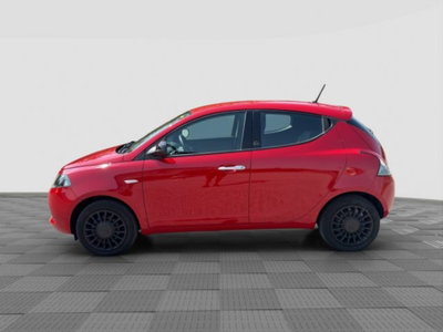 Lancia Ypsilon 1.0 FireFly 5 porte S&S Hybrid Silver Plus (2)
