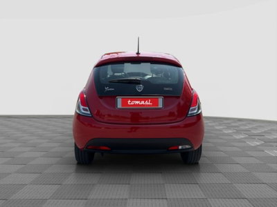 Lancia Ypsilon 1.0 FireFly 5 porte S&S Hybrid Silver Plus (4)