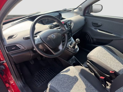 Lancia Ypsilon 1.0 FireFly 5 porte S&S Hybrid Silver Plus (9)