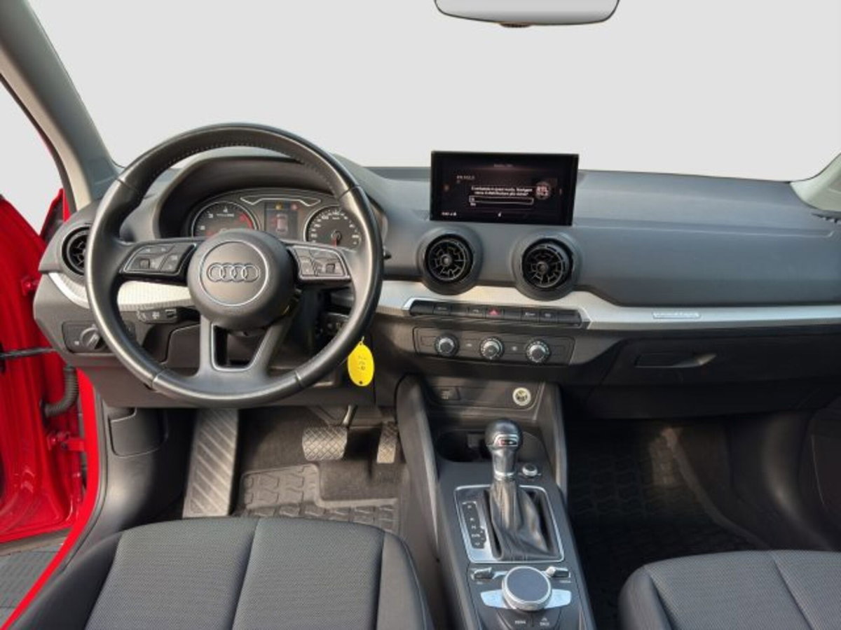 Audi Q2 Q2 2.0 TDI quattro S tronic Business (11)