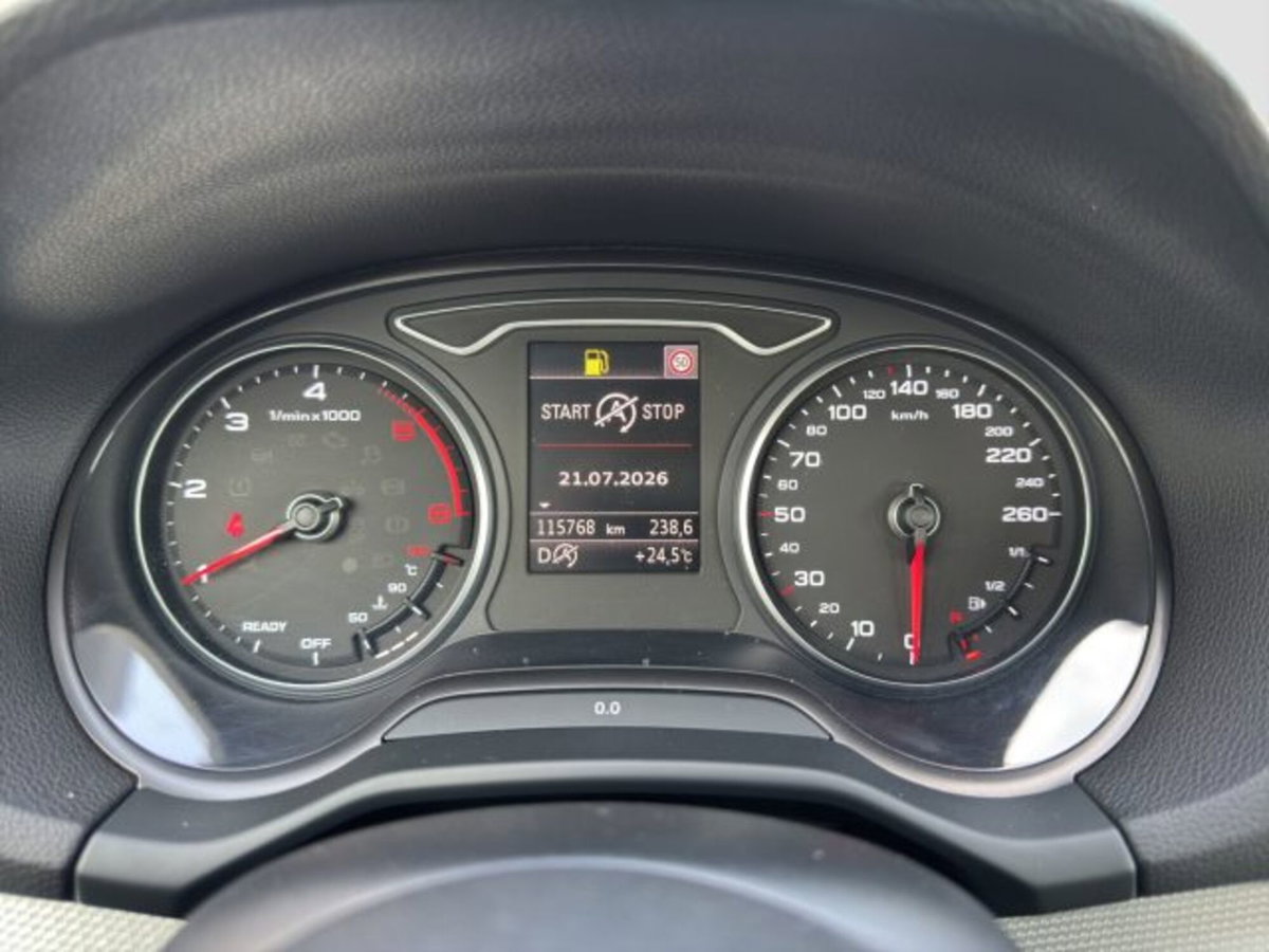 Audi Q2 Q2 2.0 TDI quattro S tronic Business (14)