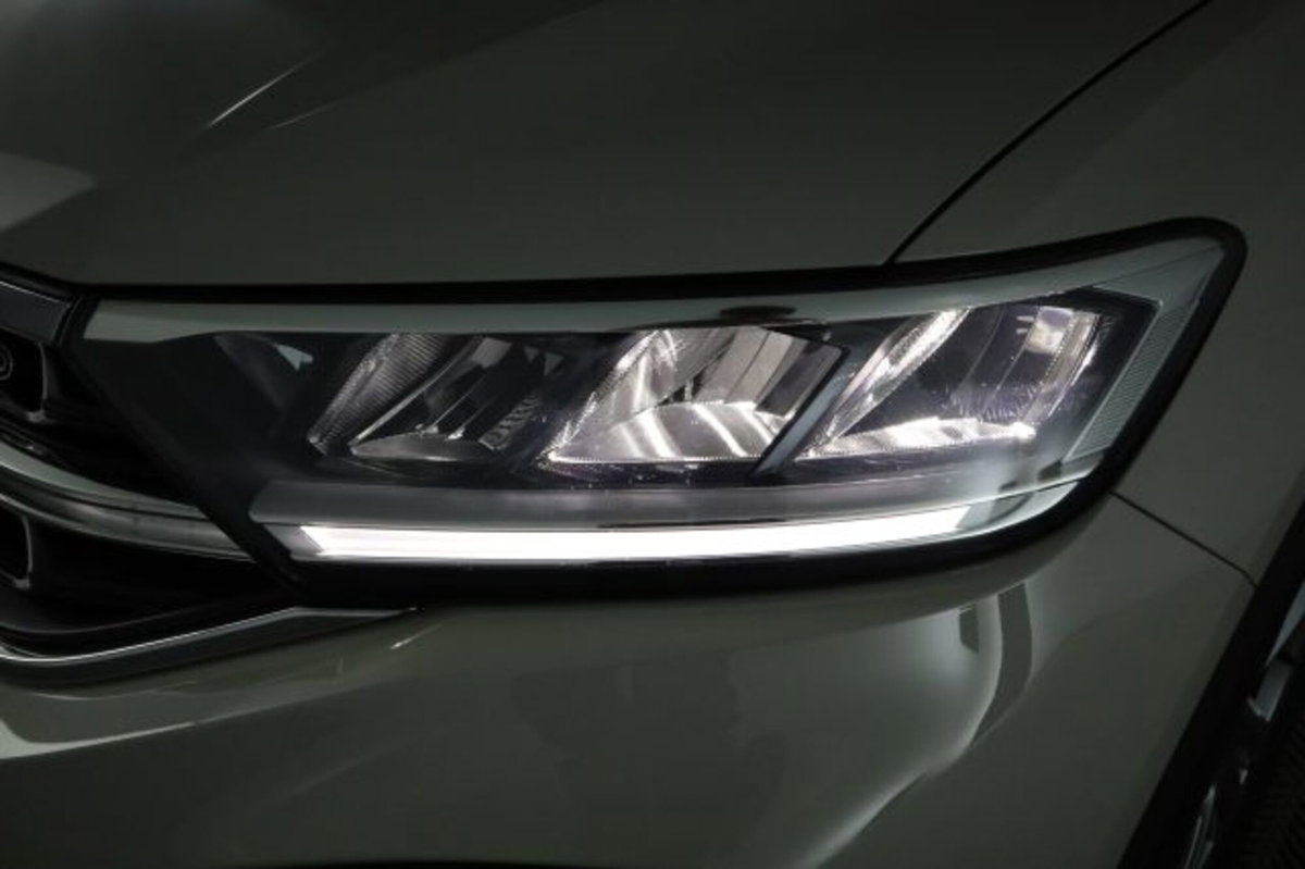 Volkswagen T-Roc 1.0 TSI R-Line (17)