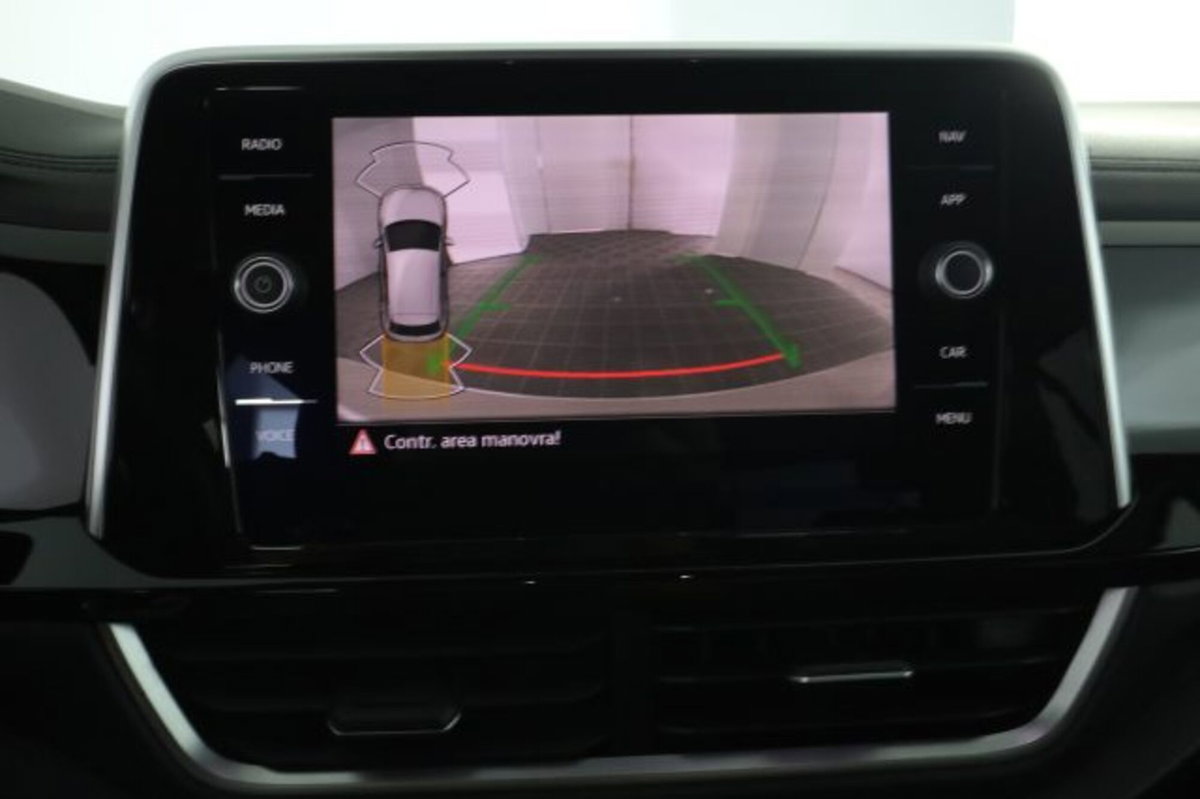 Volkswagen T-Roc 1.0 TSI R-Line (20)
