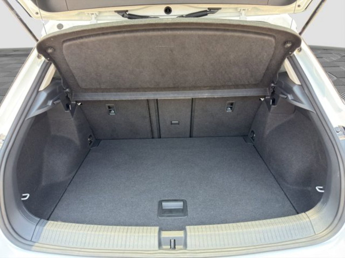 Volkswagen T-Roc 1.5 tsi Life dsg (14)