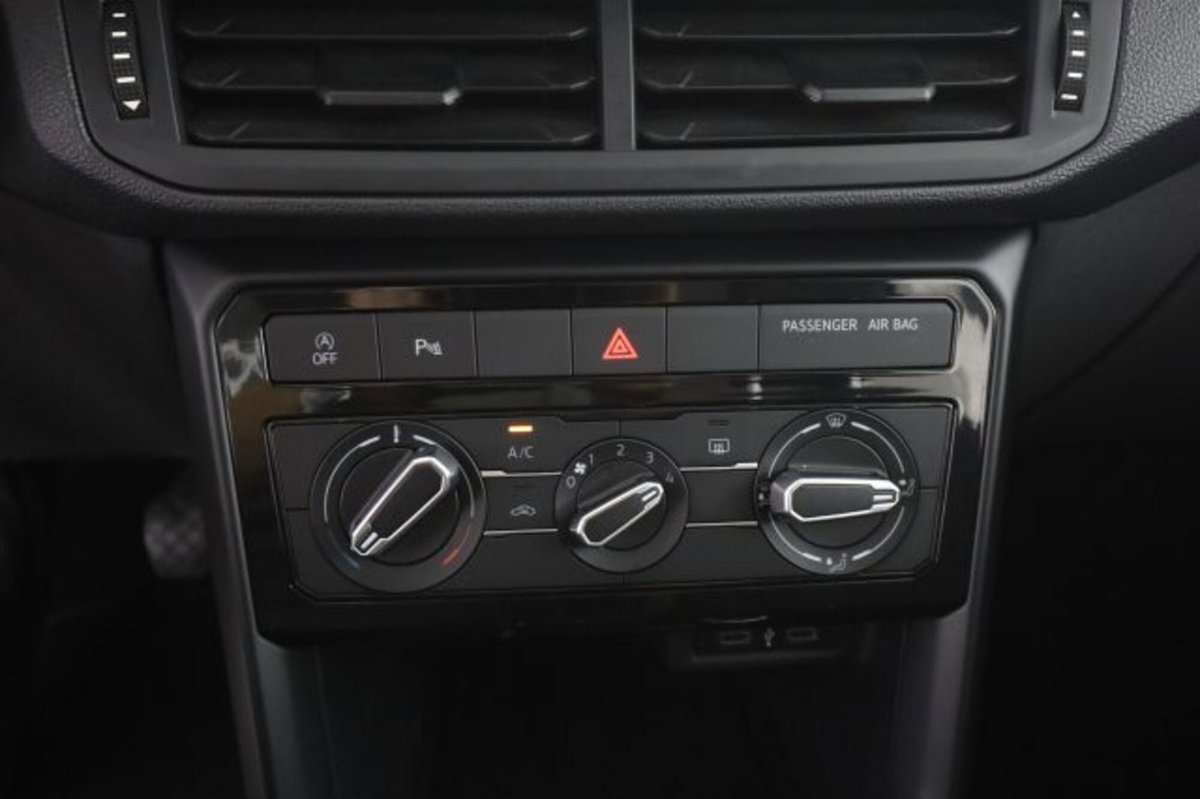 Volkswagen T-Cross 1.0 TSI Style BMT (10)