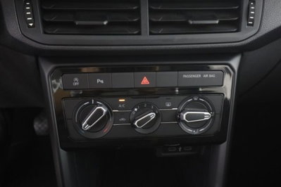 Volkswagen T-Cross 1.0 TSI Style BMT (10)