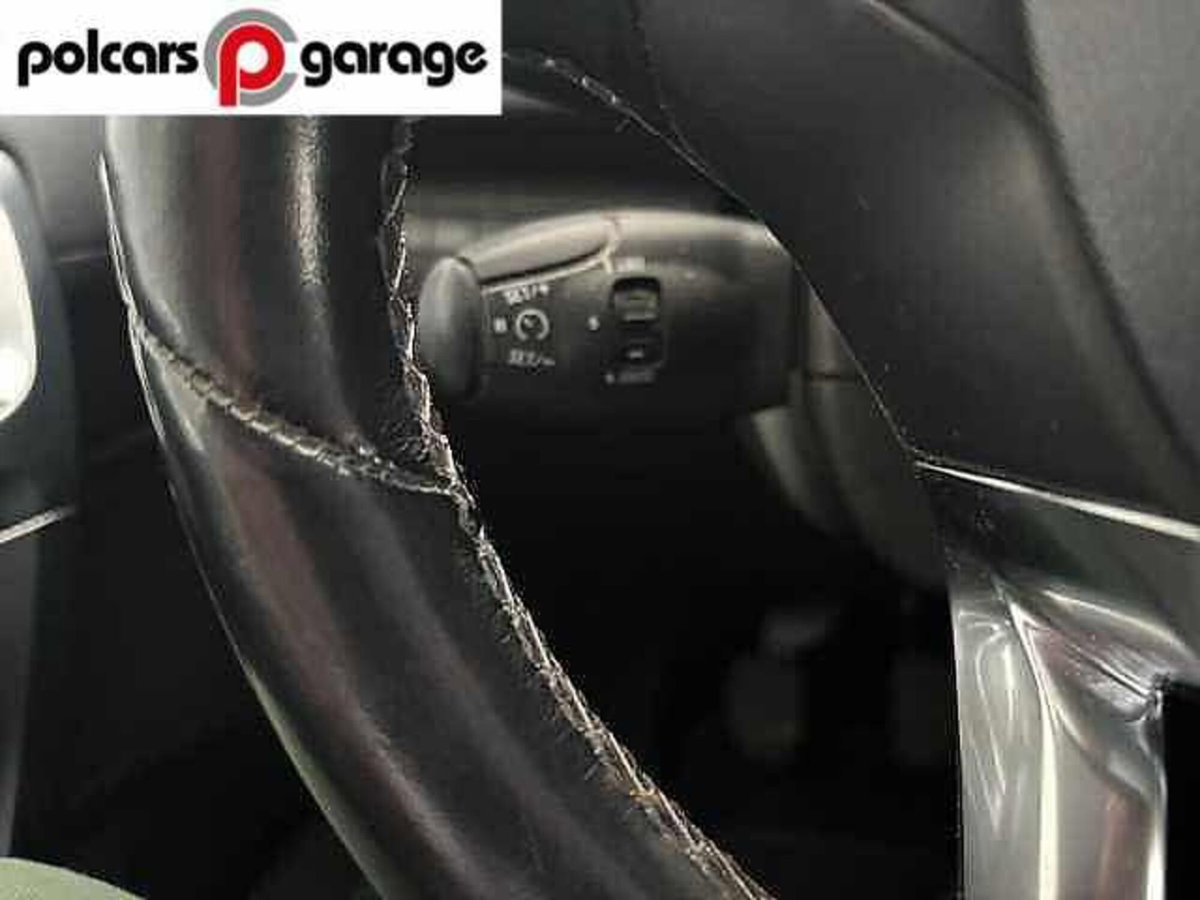 Peugeot 2008 120 S&S Black Matt (12)