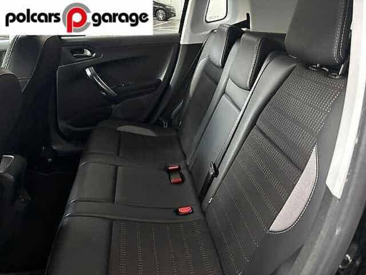 Peugeot 2008 120 S&S Black Matt (14)