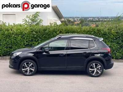 Peugeot 2008 120 S&S Black Matt (2)