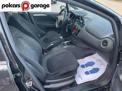 Fiat Punto 1.3 MJT II 75 CV 5 porte Lounge (12)