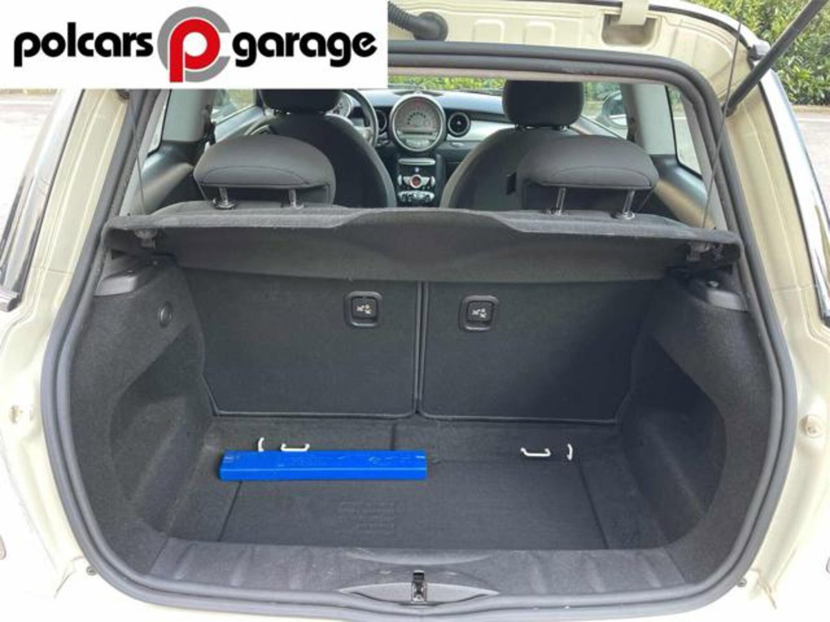 MINI Mini 1.6 16V Cooper (12)