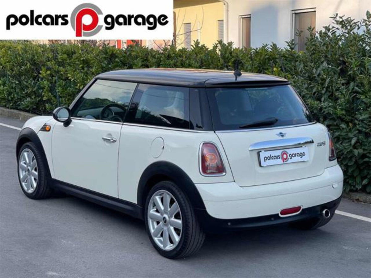 MINI Mini 1.6 16V Cooper (3)