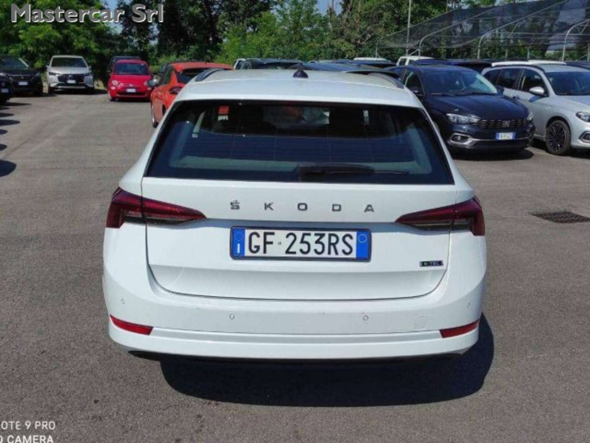 Skoda Octavia Station Wagon 1.0 e-TEC DSG Wagon Executive (5)