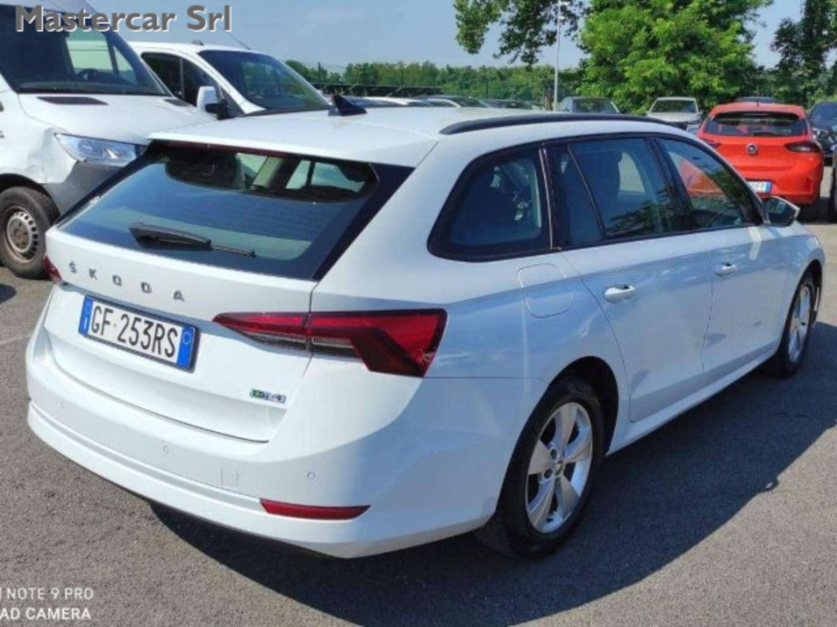 Skoda Octavia Station Wagon 1.0 e-TEC DSG Wagon Executive (6)