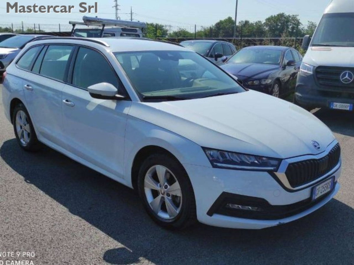 Skoda Octavia Station Wagon 1.0 e-TEC DSG Wagon Executive (8)