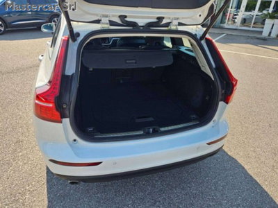 Volvo V60 2.0 b4 Essential auto (15)