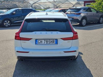 Volvo V60 2.0 b4 Essential auto (4)