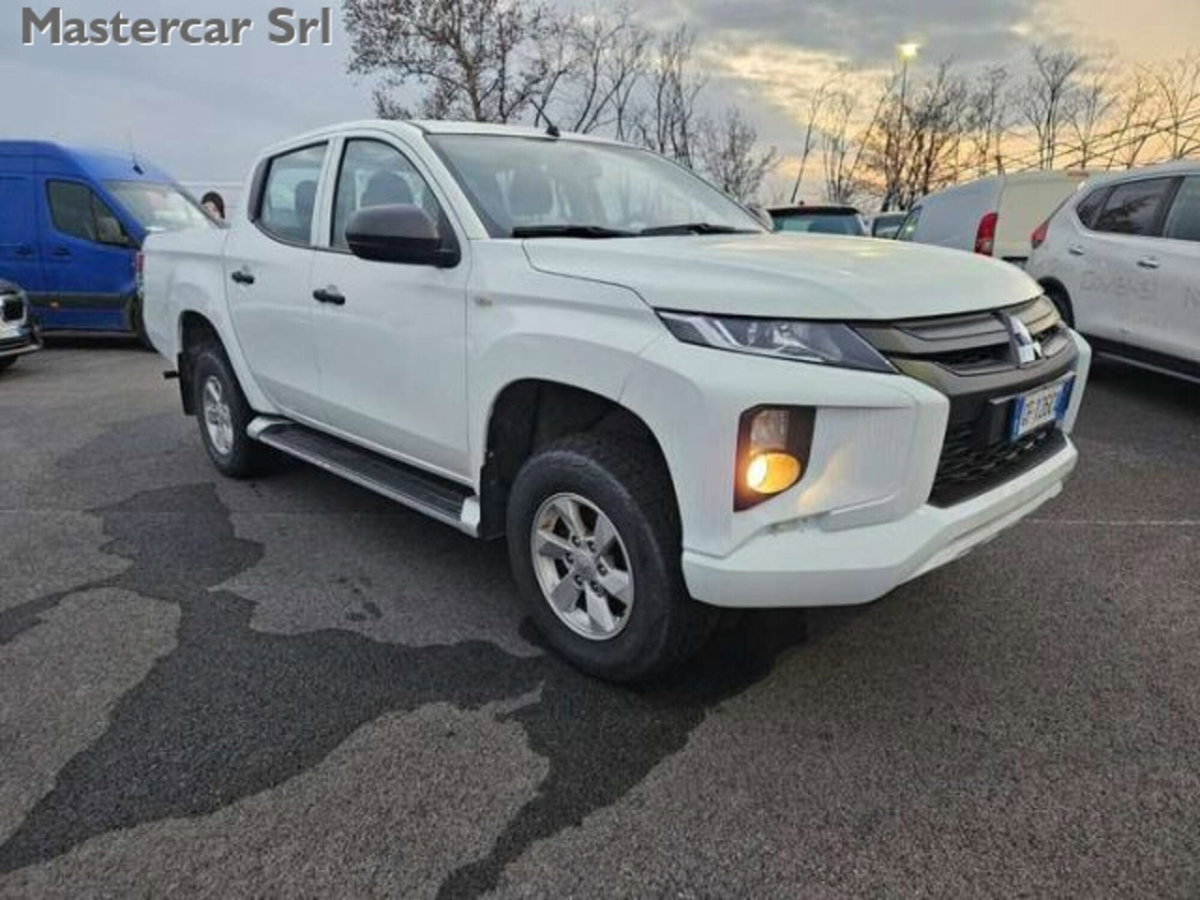 Mitsubishi L200 2.3 D Double Cab 4x4 Easy Select Invite Connect (9)