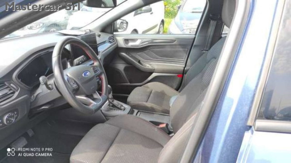 Ford Focus Station Wagon 1.0 EcoBoost Hybrid 125CV Powershift SW ST-Line Design (11)