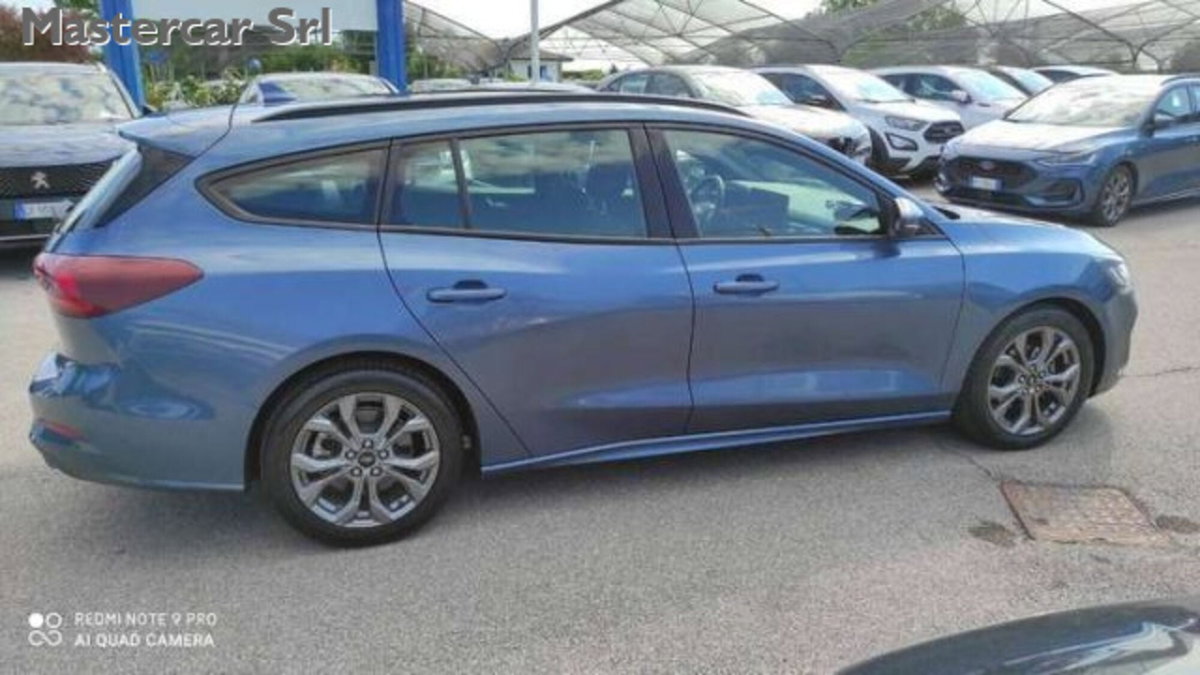 Ford Focus Station Wagon 1.0 EcoBoost Hybrid 125CV Powershift SW ST-Line Design (7)