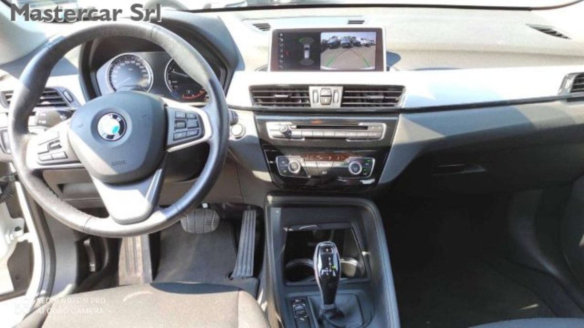 BMW X1 sDrive18d Advantage (10)