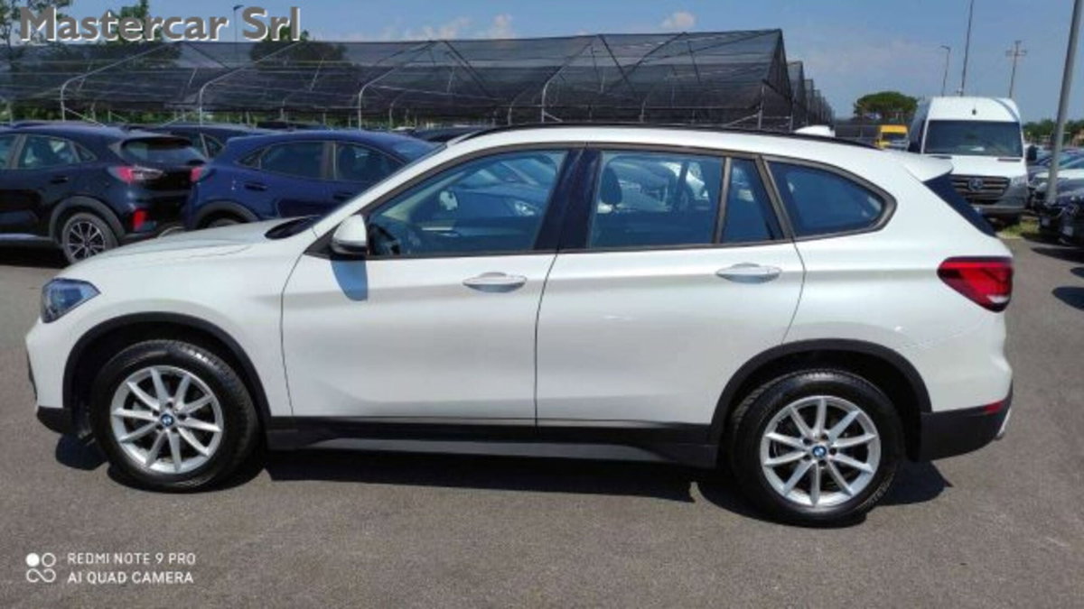 BMW X1 sDrive18d Advantage (3)