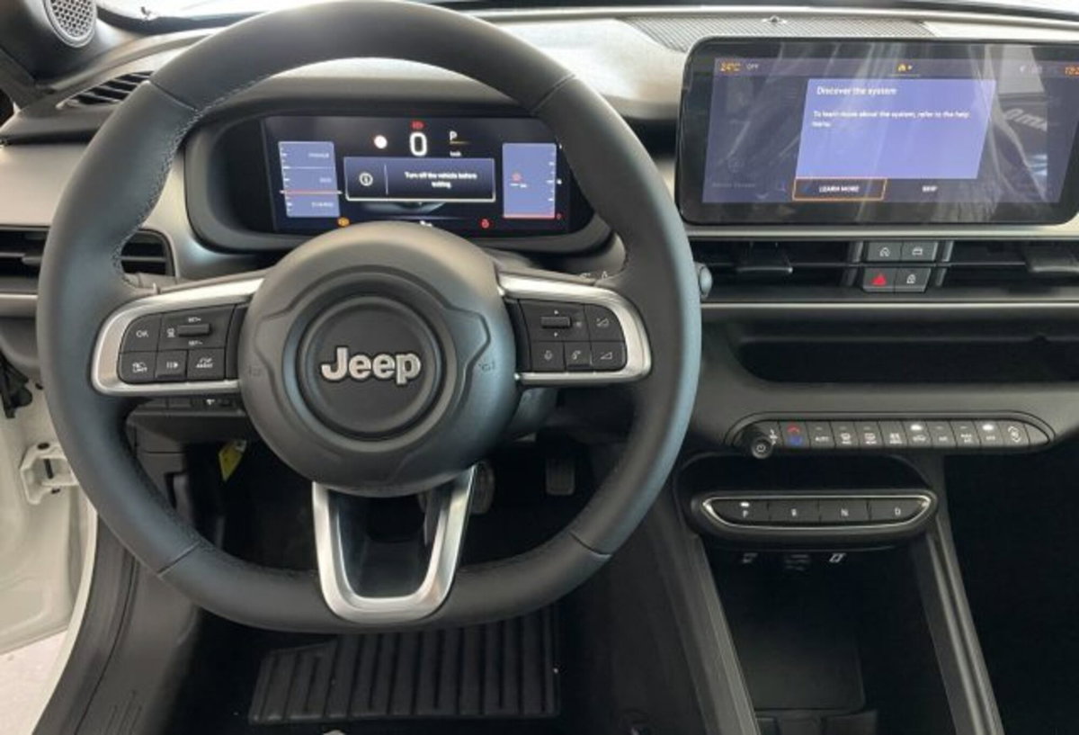 Jeep Avenger 1.2 turbo Altitude fwd 100cv (15)