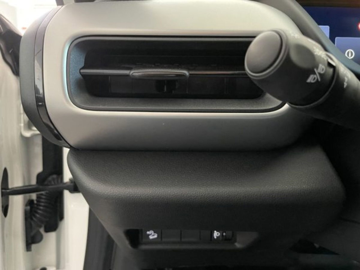 Jeep Avenger 1.2 turbo Altitude fwd 100cv (17)