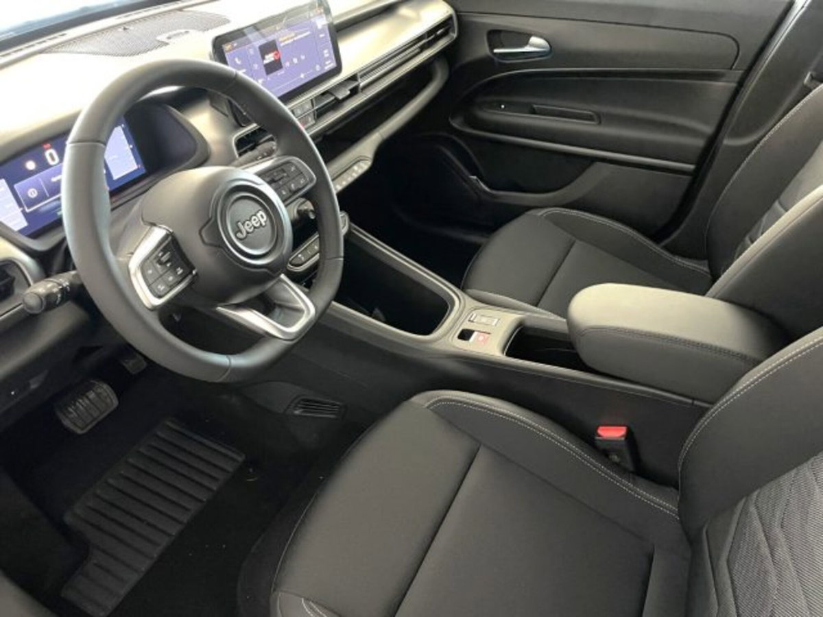 Jeep Avenger 1.2 turbo Altitude fwd 100cv (8)