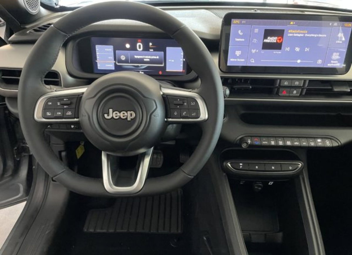 Jeep Avenger 1.2 turbo Altitude fwd 100cv (8)