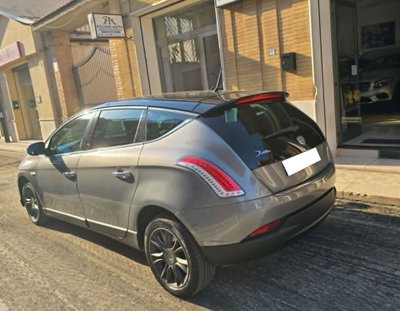 Lancia Delta 1.6 MJT DPF Oro (3)