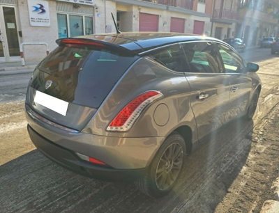 Lancia Delta 1.6 MJT DPF Oro (4)