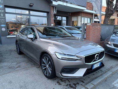 Volvo V60 B4 Geartronic Momentum Business Pro usata