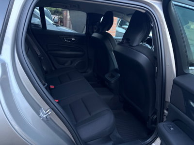 Volvo V60 B4 Geartronic Momentum Business Pro (5)