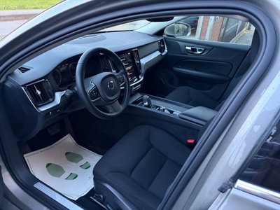 Volvo V60 B4 Geartronic Momentum Business Pro (6)