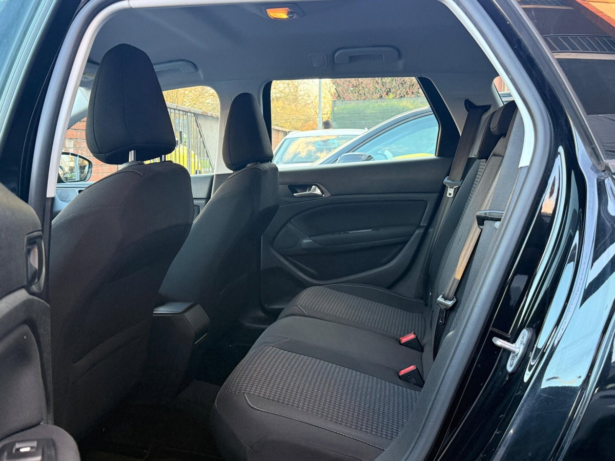 Peugeot 308 SW 1.5 bluehdi Business s&s 130cv eat8 (10)