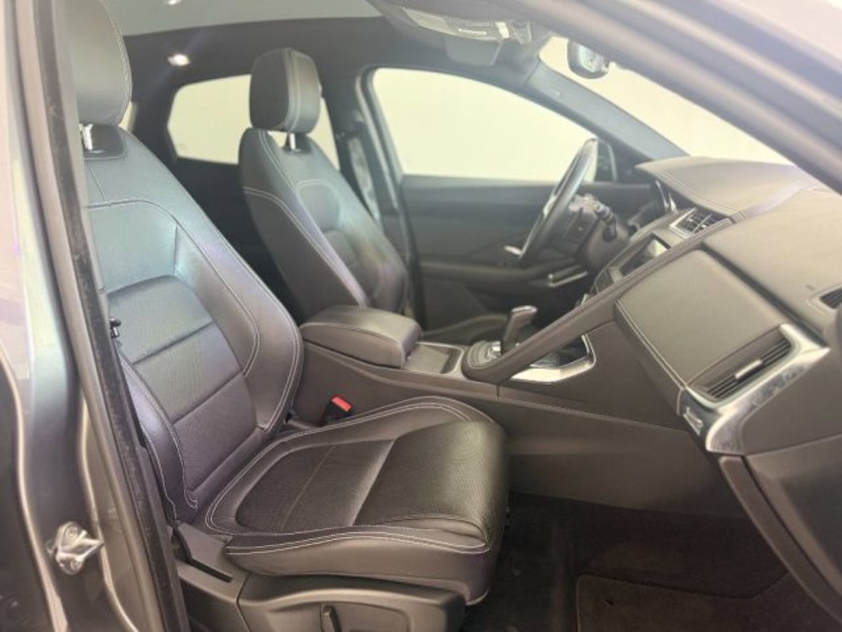 Jaguar E-Pace 2.0D 150 CV AWD aut. R-Dynamic HSE (14)