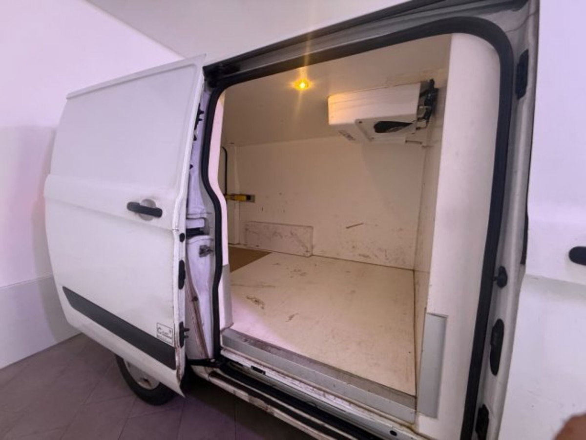 Ford Transit Custom Furgone 280 2.0 TDCi 130 PC Furgone Titanium (11)
