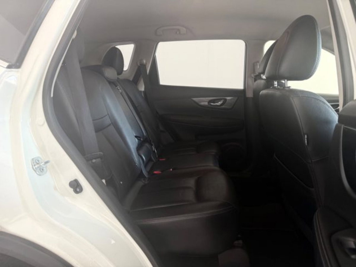 Nissan X-Trail 1.6 dCi 2WD Acenta Premium (9)