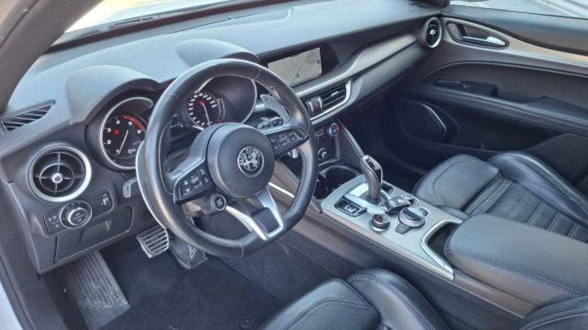 Alfa Romeo Stelvio Stelvio 2.2 Turbodiesel 210 CV AT8 Q4 Veloce (11)