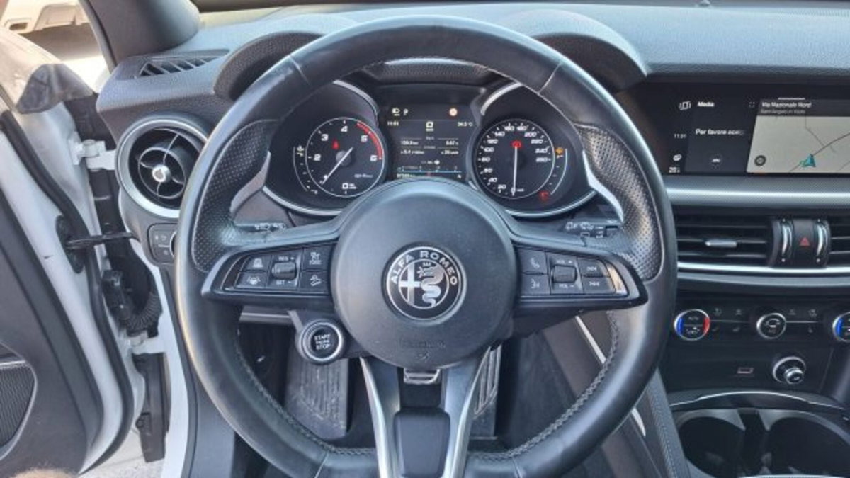Alfa Romeo Stelvio Stelvio 2.2 Turbodiesel 210 CV AT8 Q4 Veloce (13)