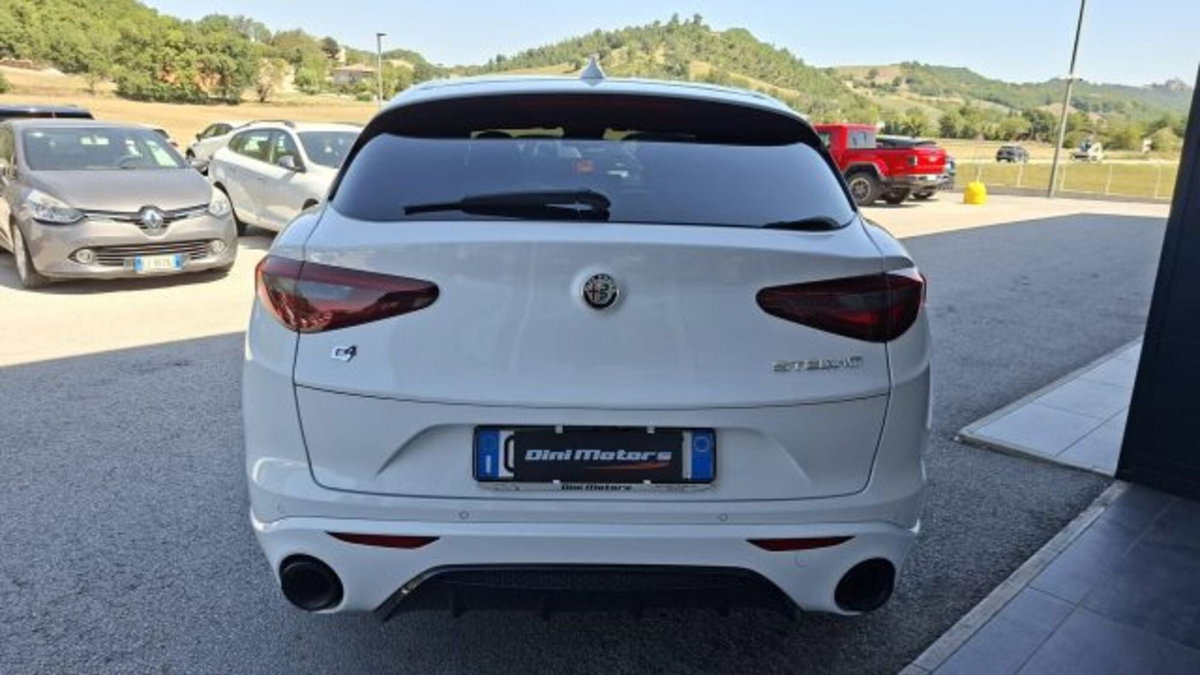 Alfa Romeo Stelvio Stelvio 2.2 Turbodiesel 210 CV AT8 Q4 Veloce (5)