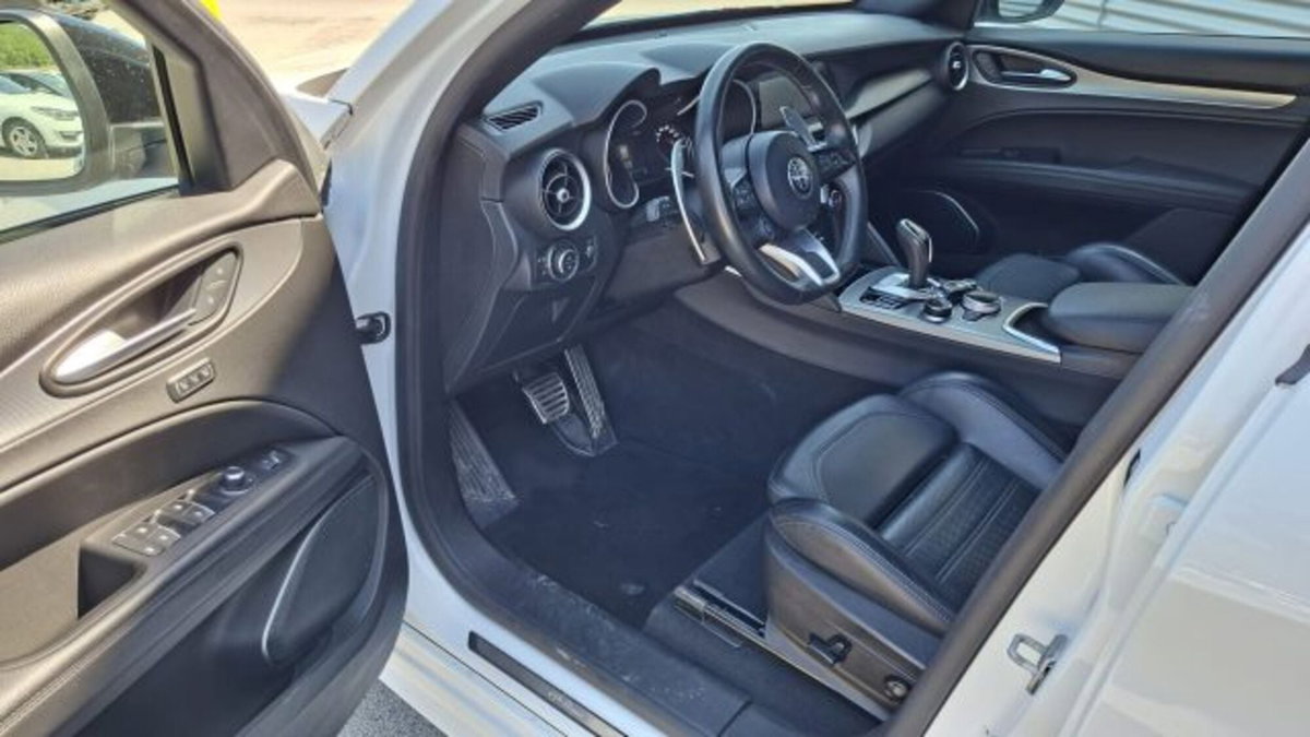 Alfa Romeo Stelvio Stelvio 2.2 Turbodiesel 210 CV AT8 Q4 Veloce (8)