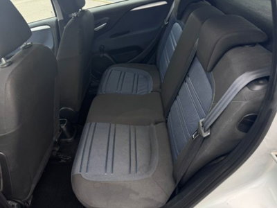 Fiat Punto Evo 1.4 5 porte Active GPL (18)
