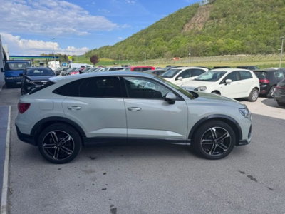 Audi Q3 Sportback 35 2.0 tdi Identity Black s-tronic (4)
