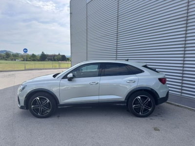 Audi Q3 Sportback 35 2.0 tdi Identity Black s-tronic (8)