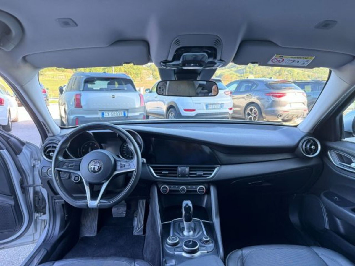 Alfa Romeo Giulia 2.2 Turbodiesel 150 CV AT8 Super (10)