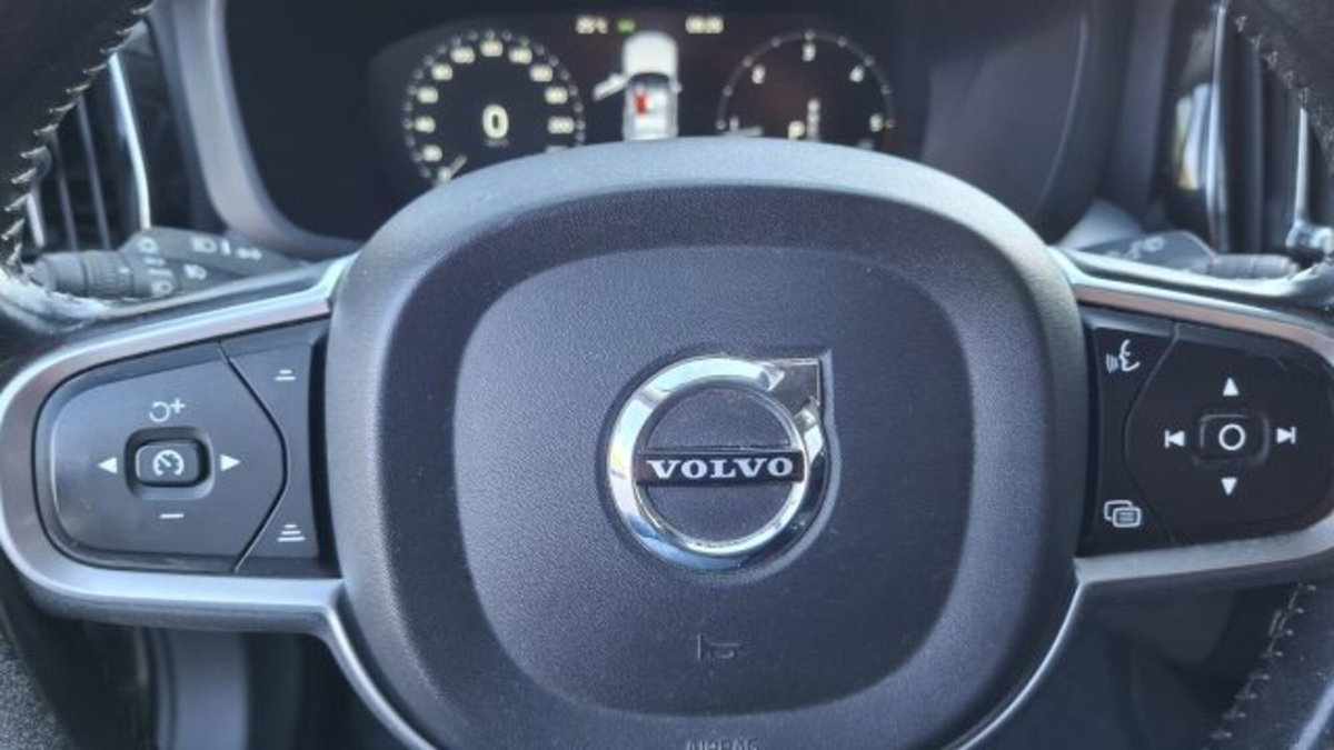 Volvo XC60 B4 (d) AWD Geartronic Business Plus (12)