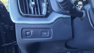 Volvo XC60 B4 (d) AWD Geartronic Business Plus (17)