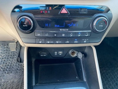 Hyundai Tucson 1.7 CRDi Classic (12)